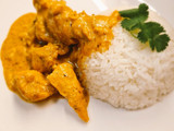 Pollo al curry con arroz jasmín
