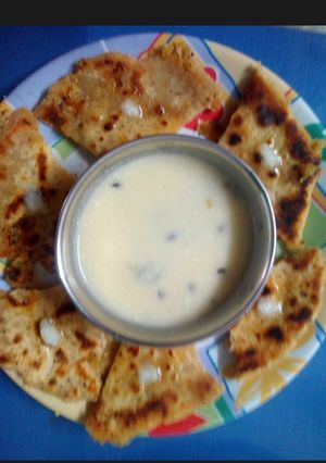 ગળી રોટલી(વેઢમી) (Sweet roti Recipe In Gujarati) રેસીપી મુખ્ય ફોટો