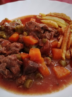 Una foto de Ternera con verduras