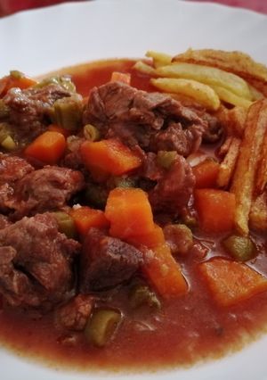 Una foto de Ternera con verduras