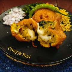 A picture of Cheese Potato Vada.