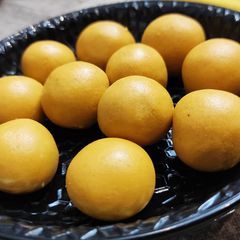 Besan laddu A picture of Besan laddu.