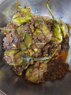 भरली मसाला वांगी (bharli masala vangi recipe in marathi) रेसिपी चे मुख्य फोटो