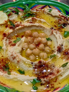 A picture of Hummus.