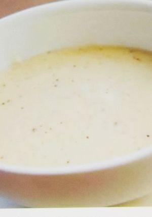 A picture of White sauce.