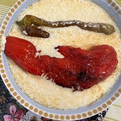 A picture of Peppers with yoghurt.