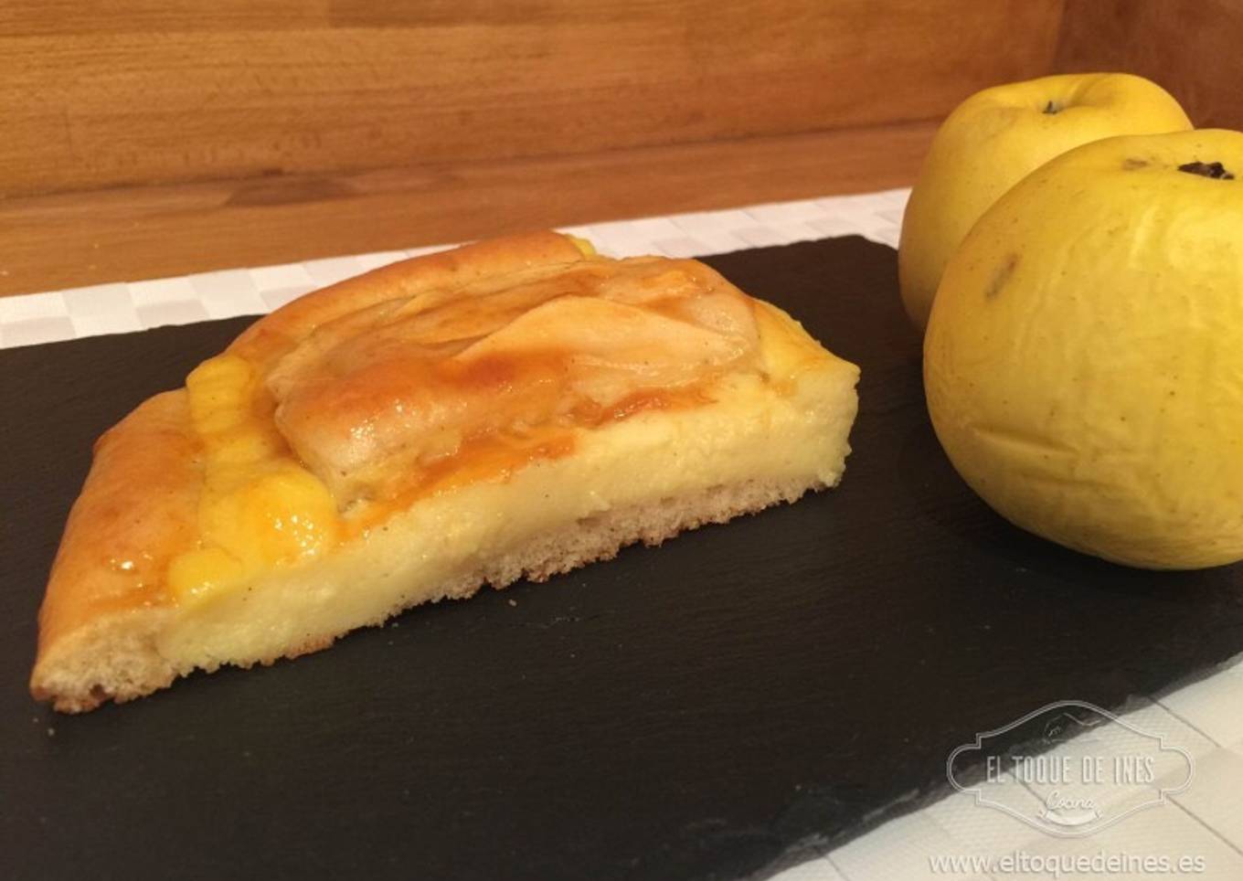 Bizcocho de manzana con crema pastelera