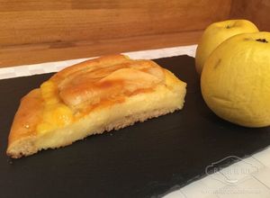 Foto principal de Bizcocho de manzana con crema pastelera