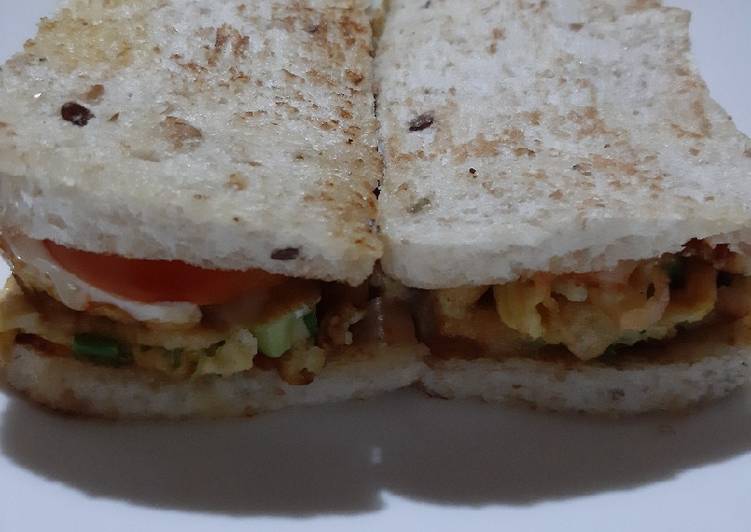 Roti gandum sandwich