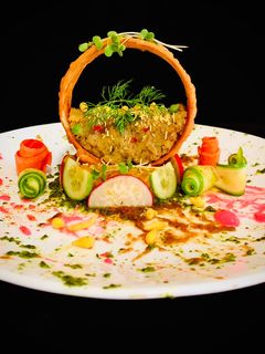 A picture of Deconstructed Samosa Chole Chaat.