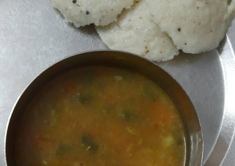 Sambhar and idli