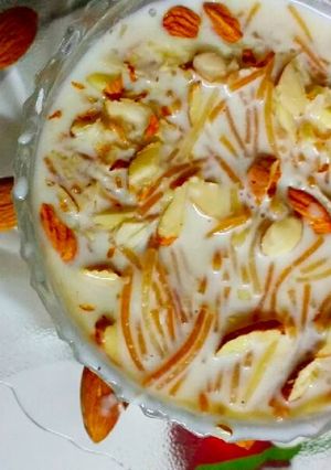 A picture of Jaggery Saviyan Kheer.