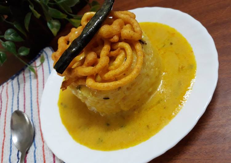 Step-by-Step Guide to Prepare Speedy Kadhi with savoury jalebis