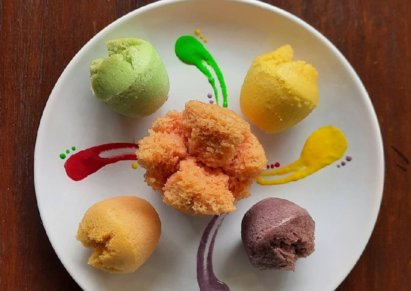 413. Kue Mangkok Mekar Ceria