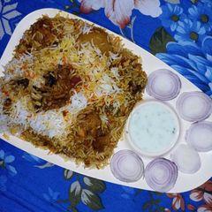 A picture of Chicken Tikka biryani.