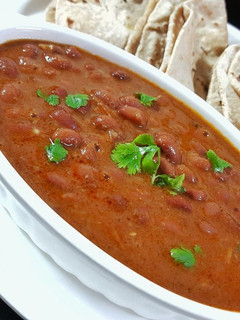 राजमा मसाला(Rajma masala recipe in Hindi) रेसिपी मुख्य फोटो
