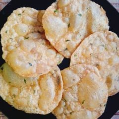 A picture of Pumpkin puri.