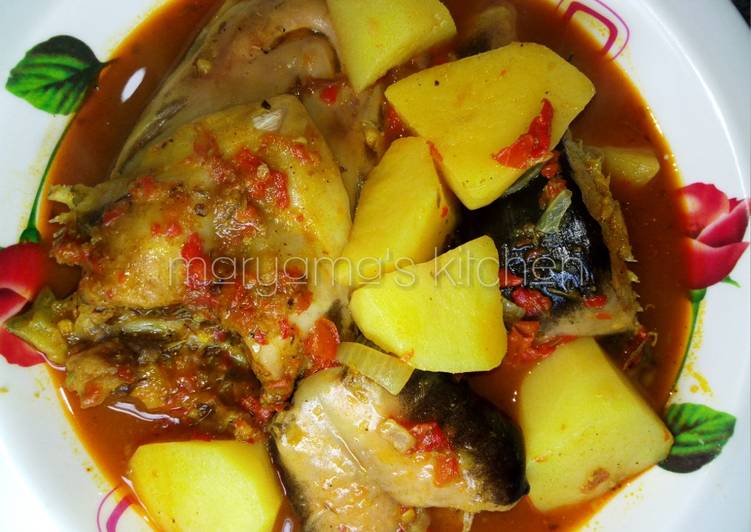 Recipe of Homemade Peppered catfish with potatoe