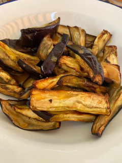 Una foto de Bastones de berenjenas fritas a la miel en freidora de aire Ninja