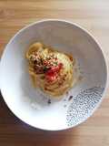 #485 Linguine con crema di zucca e crumble di zucchine, mandorle e sesamo🍝🎃🥒