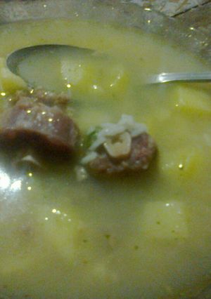 Una foto de Sopa de arroz, cola de vaca, espesa de papa