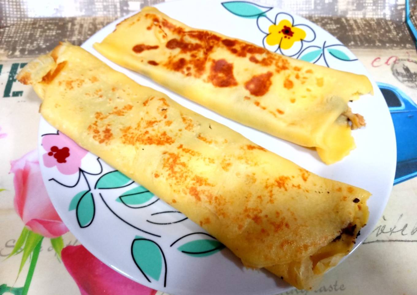 Creps de olivada, brie y nueces