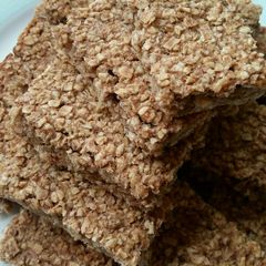 Vickys Banana & Date Flapjacks, GF DF EF SF NF A picture of Vickys Banana & Date Flapjacks, GF DF EF SF NF.