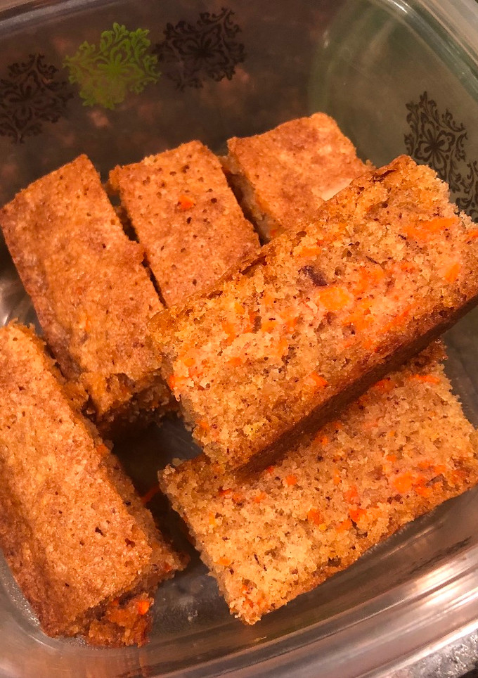 A picture of Carrot Cake.