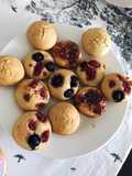 Muffins de limón con frutos rojos