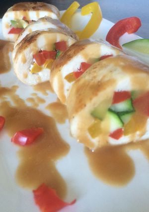 Hình của món Lườn gà cuộn rau củ.