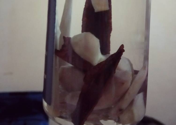 Cara Musim Gugur saat makan malamInfuse water