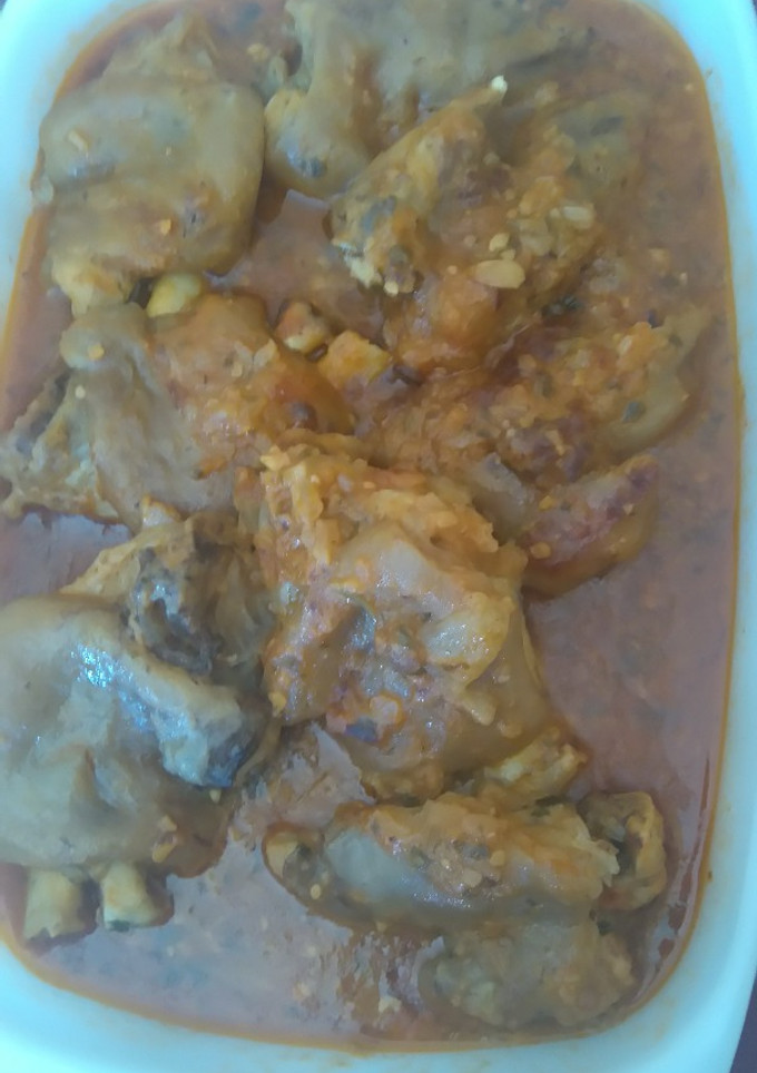 Una foto de Peus porc con olla GM