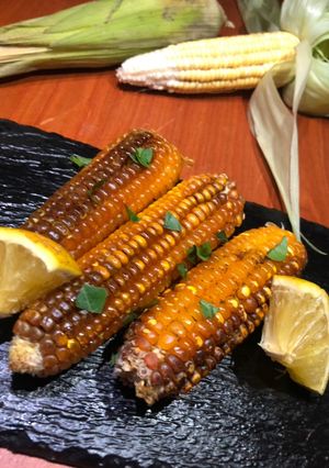 A picture of Roasted corn #nigeriastreetfood.