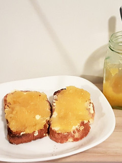 Una foto de Mermelada de piña y coco