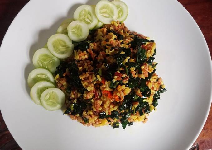 Resep: Nasi goreng daun mengkudu Yang Enak