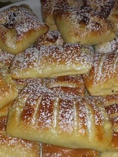صورة لوصفة بريوش بكريم باتسيير وتفاح