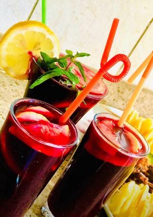 A picture of Beet root juice.