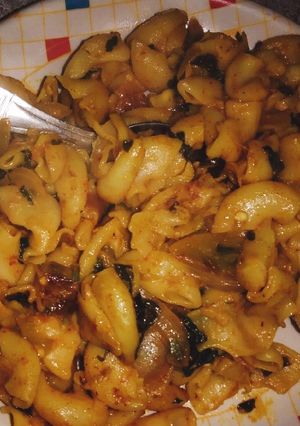 रेड सॉस पास्ता (red sauce pasta recipe in Hindi) रेसिपी मुख्य फोटो