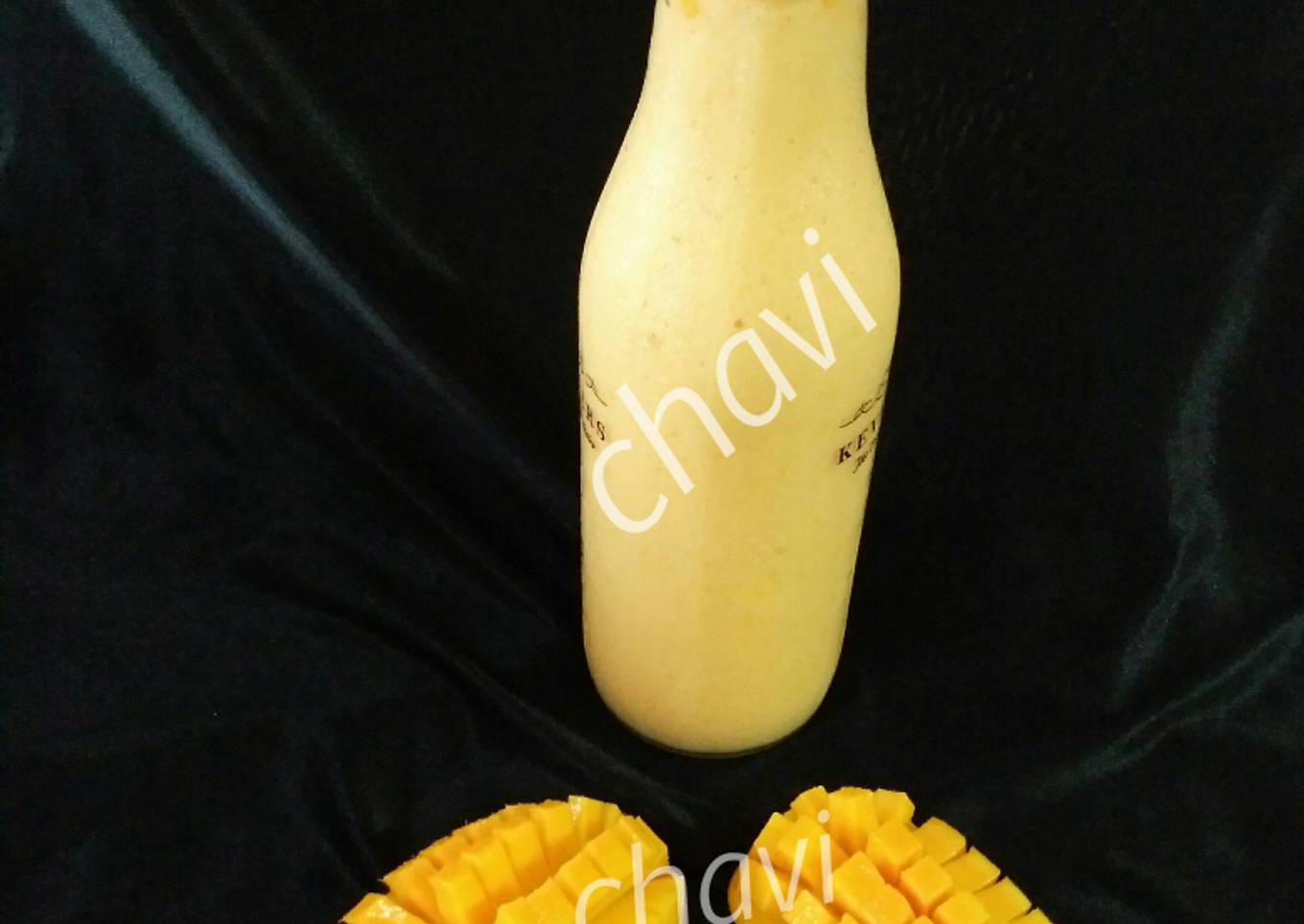 Mango lassi