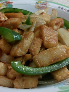 A picture of Stir -Fry Tofu and Fish Cake with Oyster Sauce.