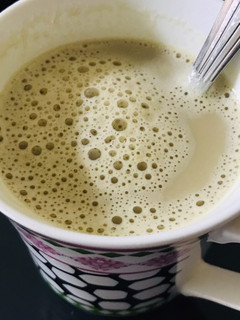 A picture of Instant Nescafé gold coffee.