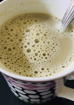 A picture of Instant Nescafé gold coffee.