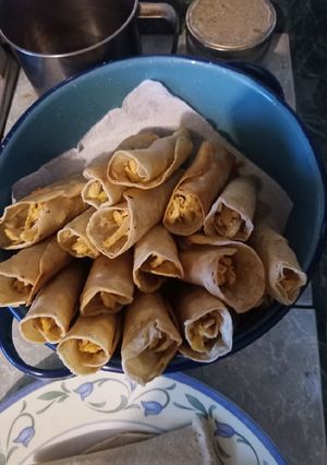 Una foto de Flautas de pollo