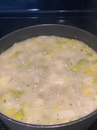 Easy Steps Prepare Recipes Potato Leek Soup the So Delicious Can Pamper Your Tongue.