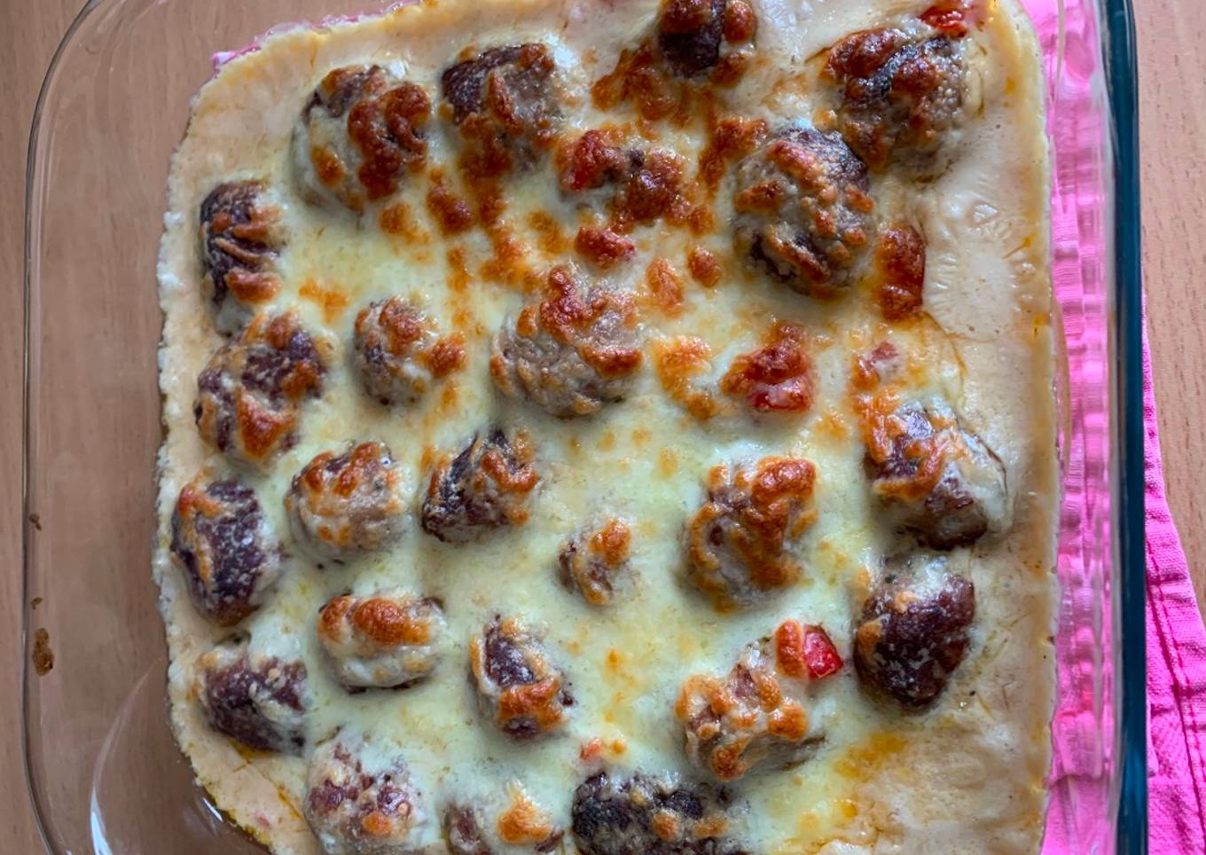 Albóndigas en salsa de queso y nata