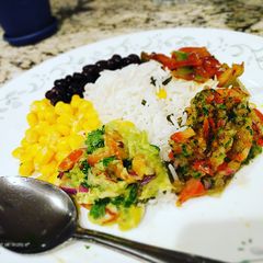 A picture of Chipotle Burrito Bowl.