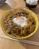 豬肉生薑燒丼飯配溫泉蛋