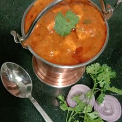 A picture of Shahi Paneer.