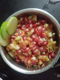 A picture of Pomogranate Salad.
