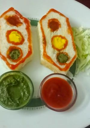 A picture of Traffic light sandwich.